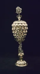 Coppa gadroon